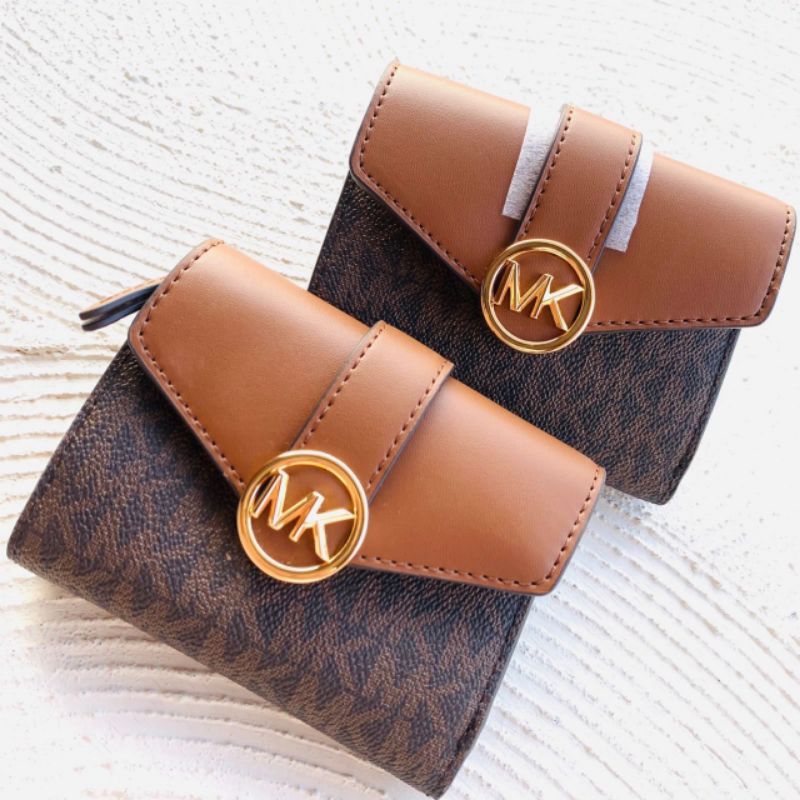 dompet mk carmen mdm flap bifold wallet brown original (kurleb 11,5 x t 9cm)