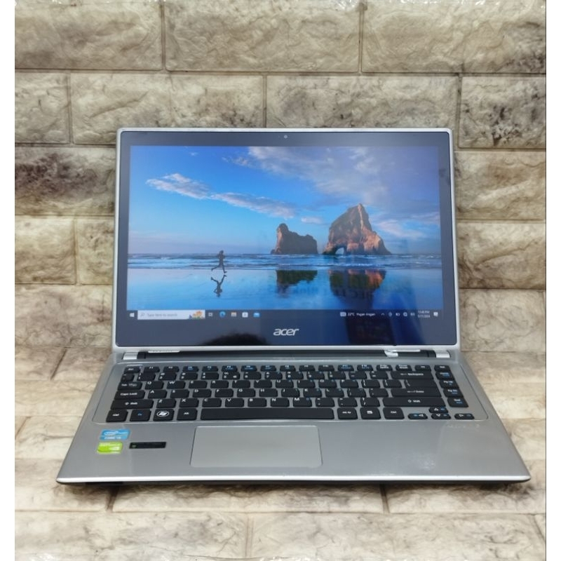 Laptop Acer aspire V5 Intel core i5-3337U RAM 4 GB SSD 128 GB (Touchscreen)