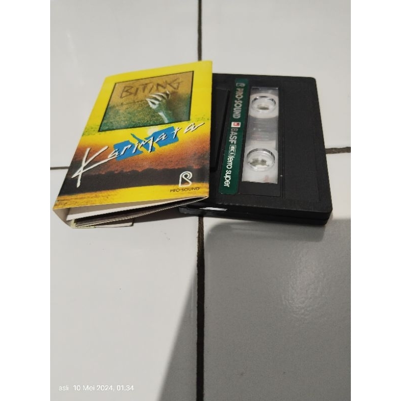 kaset pita karimata / biting