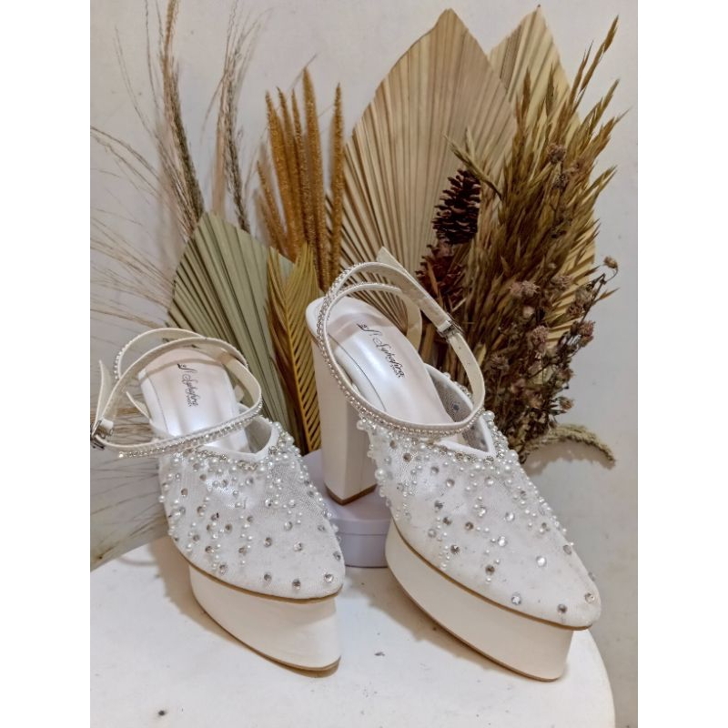 Syhafira - Regisya Wedding Shoes Hak Tahu Heels12 cm Putih