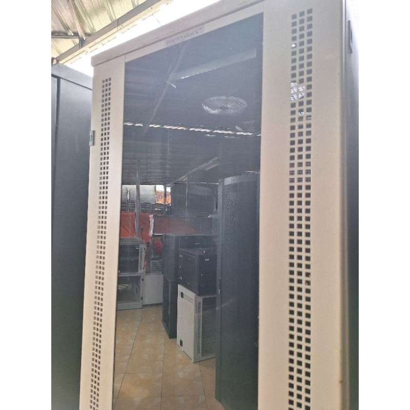 Rak Server Fortuna rack