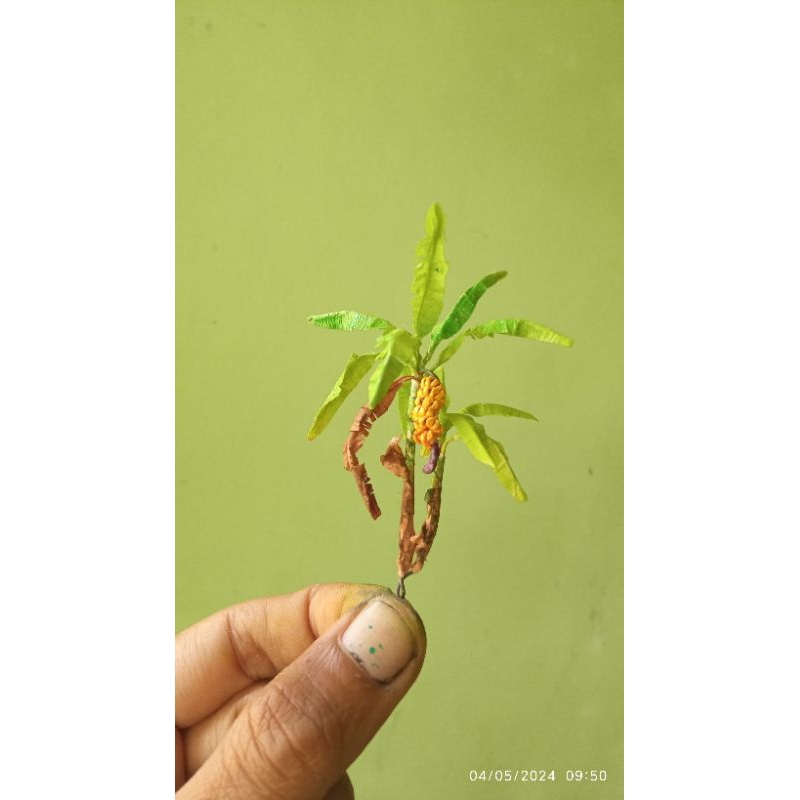Pohon pisang miniatur skala 64