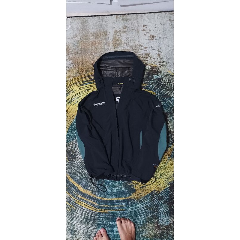 columbia goretex titanium