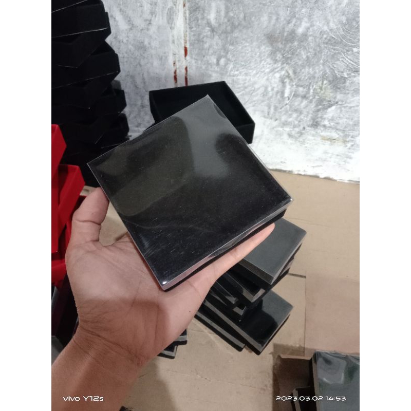 

kotak mika size 10x10x3 harga per lusin