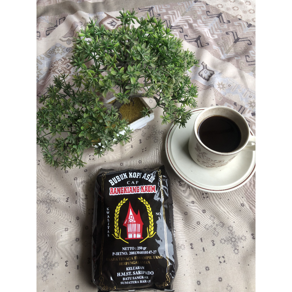 

Kopi Rangkiang Kaum Asli Batusangkar / Kopi Terlaris / Langsung dari Pabriknya