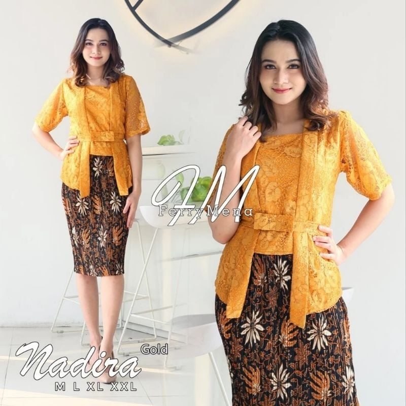 Setelan Kebaya Kutu Baru Lengan Pendek /Set Kebaya Modern Brokat Kebaya Kutubaru Rok Plisket pendek 