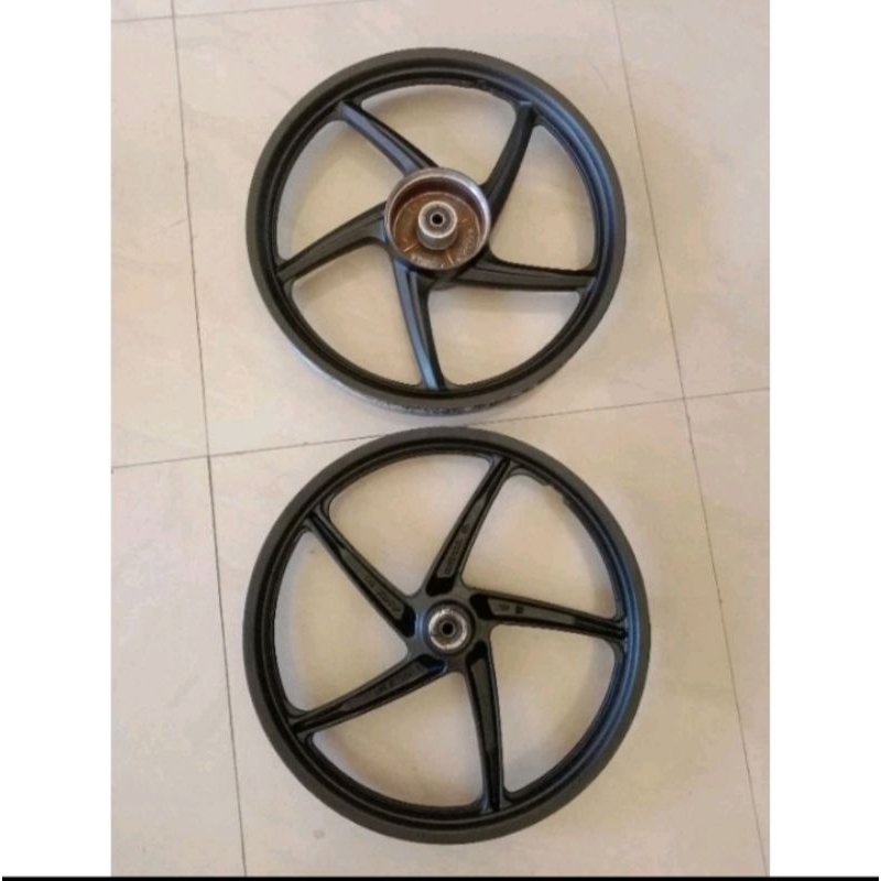 velg pelek depan belakang Revo fi/Revo fit/Revo absolute original copotan motor