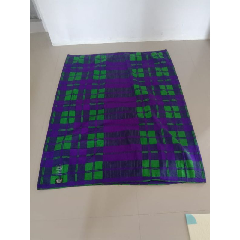 sarung bhs kdt hijau kotak besar full sutra second