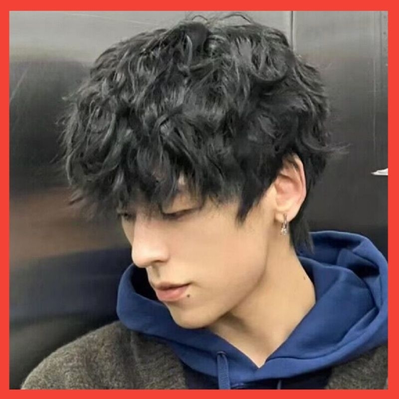 Wig Pria Rambut Pendek Ikal Warna Hitam Natural Gaya Pria Eropa Rambut Palsu Pria Ikal Pendek Bergel