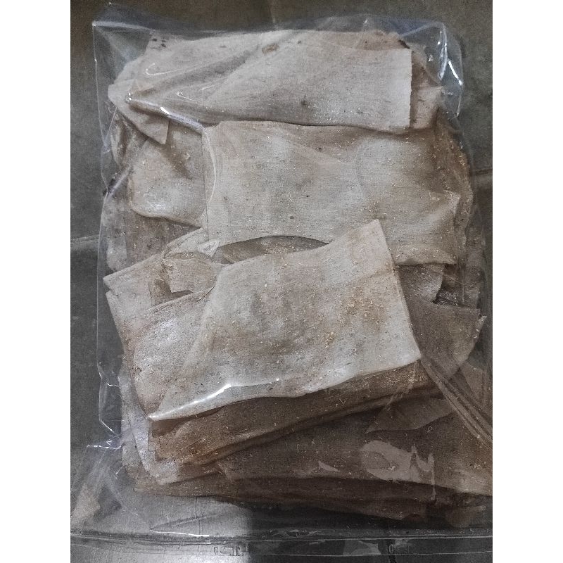 

Kerupuk melarat atau mars mentah berbumbu