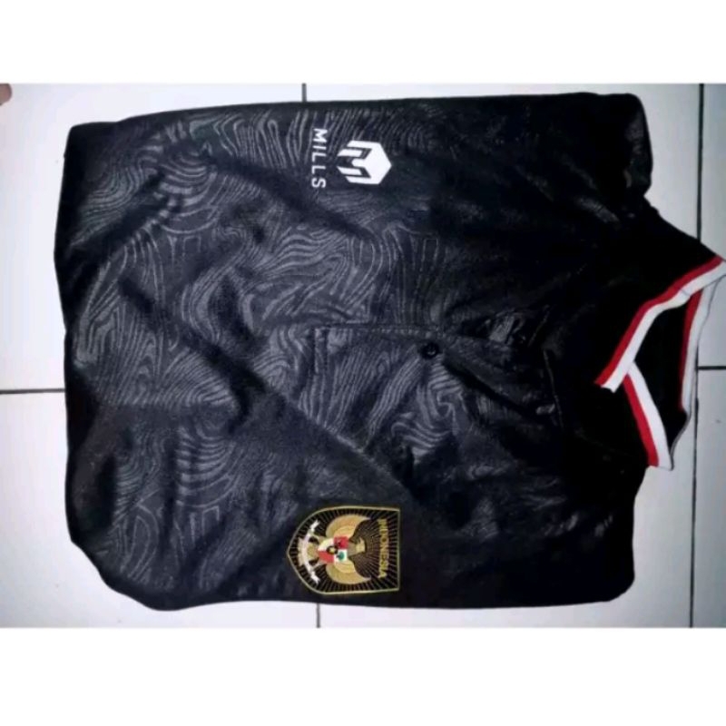 JERSEY TIMNAS MILLS 3RD & POLO TIMNAS MERAH