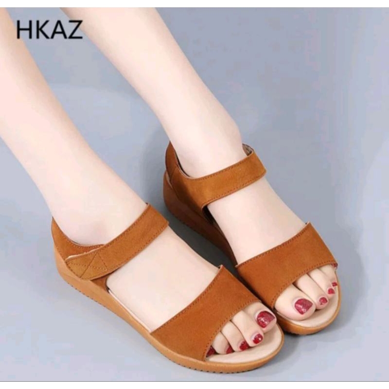 Sandal wanita simpel menawan (HKAz)