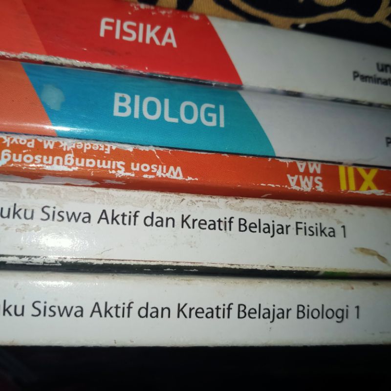 PRELOVED BUKU// BUKU BEKAS// BUKU PAKET SMA/MA KURIKULUM 2013// BIOLOGI KELAS 10// BIOLOGI KELAS 11/