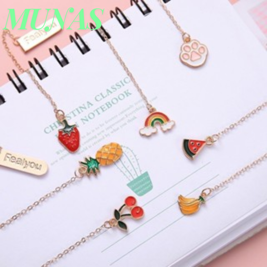 

MUNAS Pembatas Buku Karakter Korean Ins Cartoon Metal Pendant Bookmark Paper Clip Besi Motif Kartun Penjepit Buku Dengan Liontin Bahan Metal
