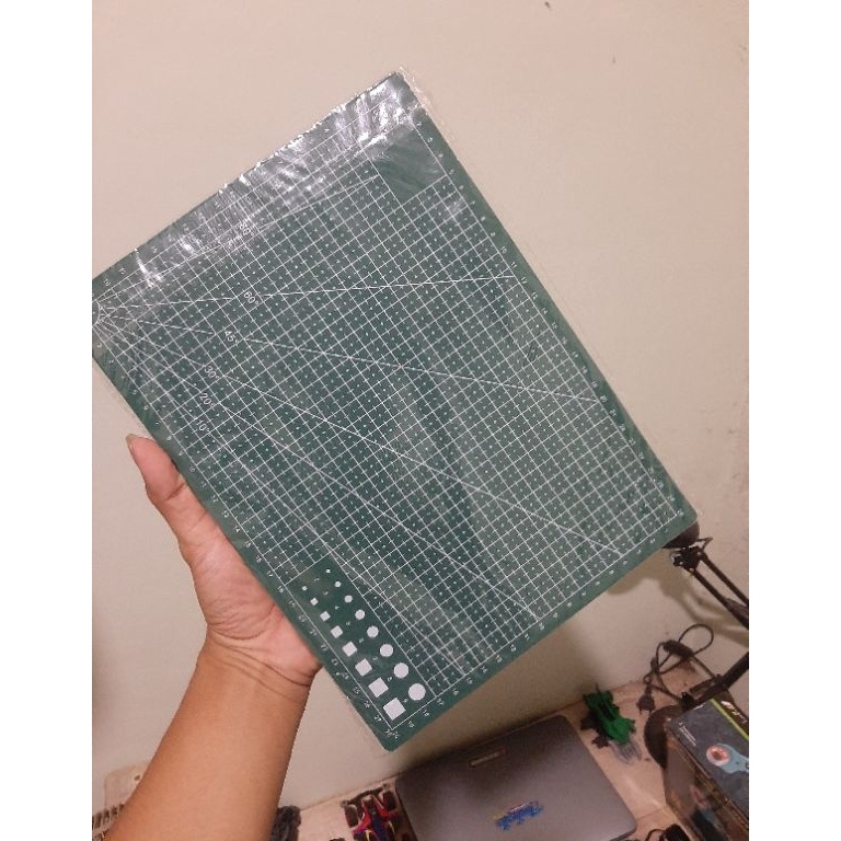 

KODE E36D Cutting mat alas potong kertas double side a3 a4