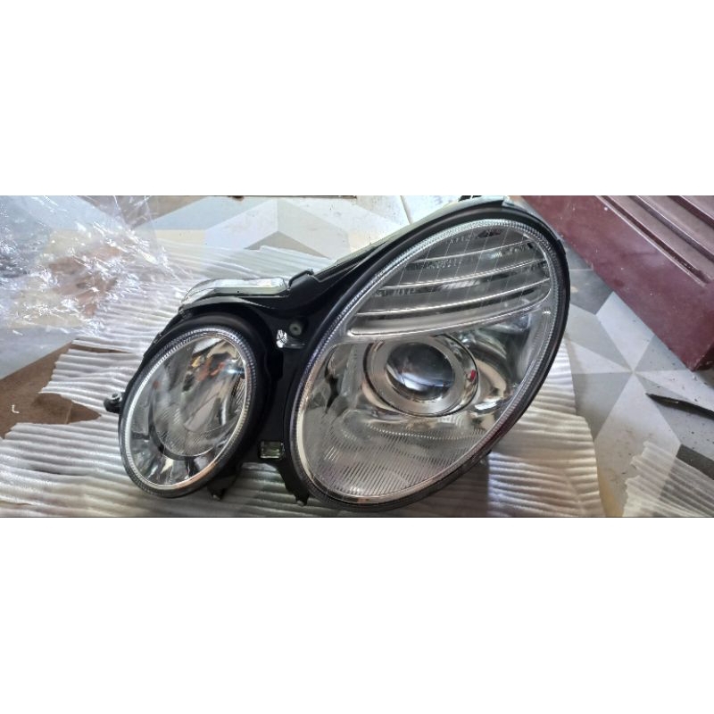 Headlamp lampu depan Mercedes Benz w211 kiri original
