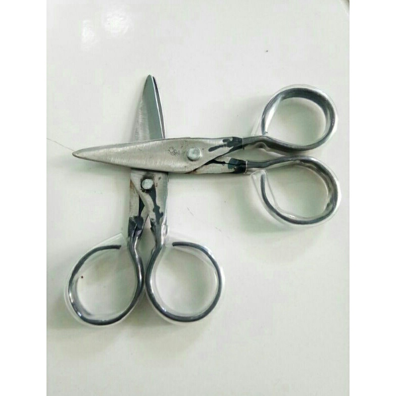 

KODE U82B Gunting size kecil