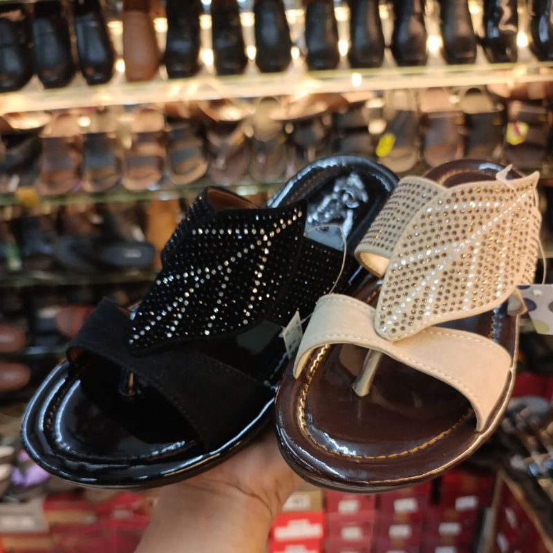 Sendal import calbi jepit jempol teplek daun rax2711