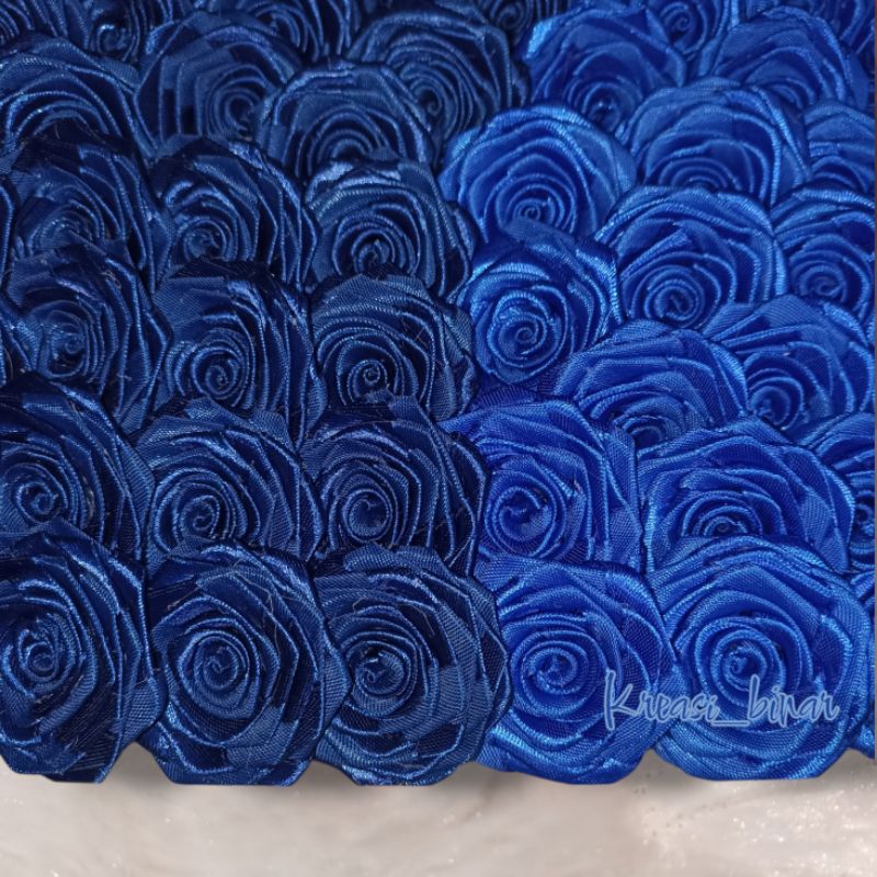 Aplikasi Bunga Mawar Lilit/Lipat Terbuat dari Pita Satin 1 inch (± 2,5 cm) Variasi Biru dan Abu