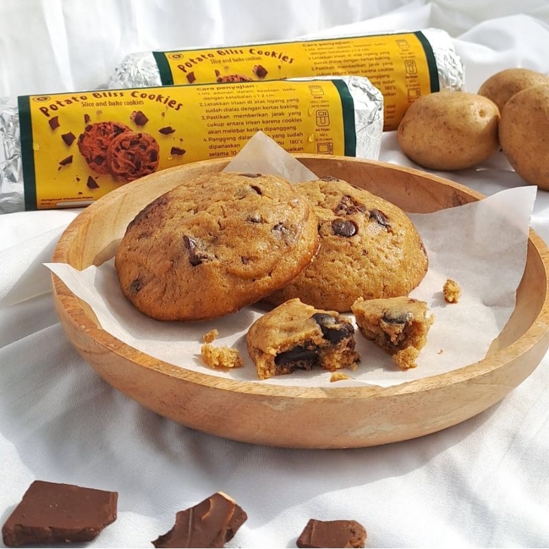 

Potato Bliss Cookie - Slice and Bake Frozen Cookie Dough (Original Chocochips)