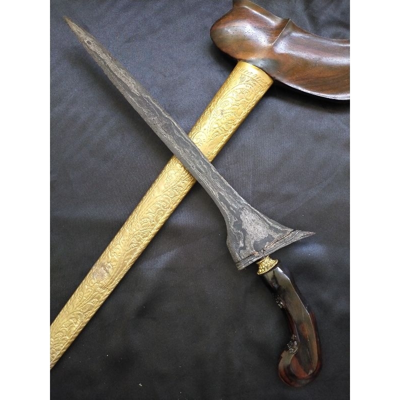 Keris Brojol Pamor Wengkon isen Tangguh Tuban Pajajaran Wingit Istimewa