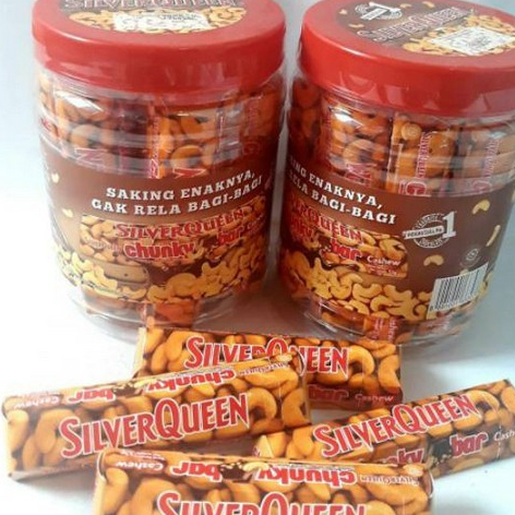 

Silverqueen Chunkybar 26gr Toples isi 12pcs