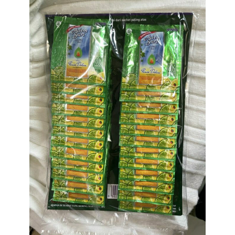 

ADEM SARI sachet perpapan 1 PACK isi 24 pcs