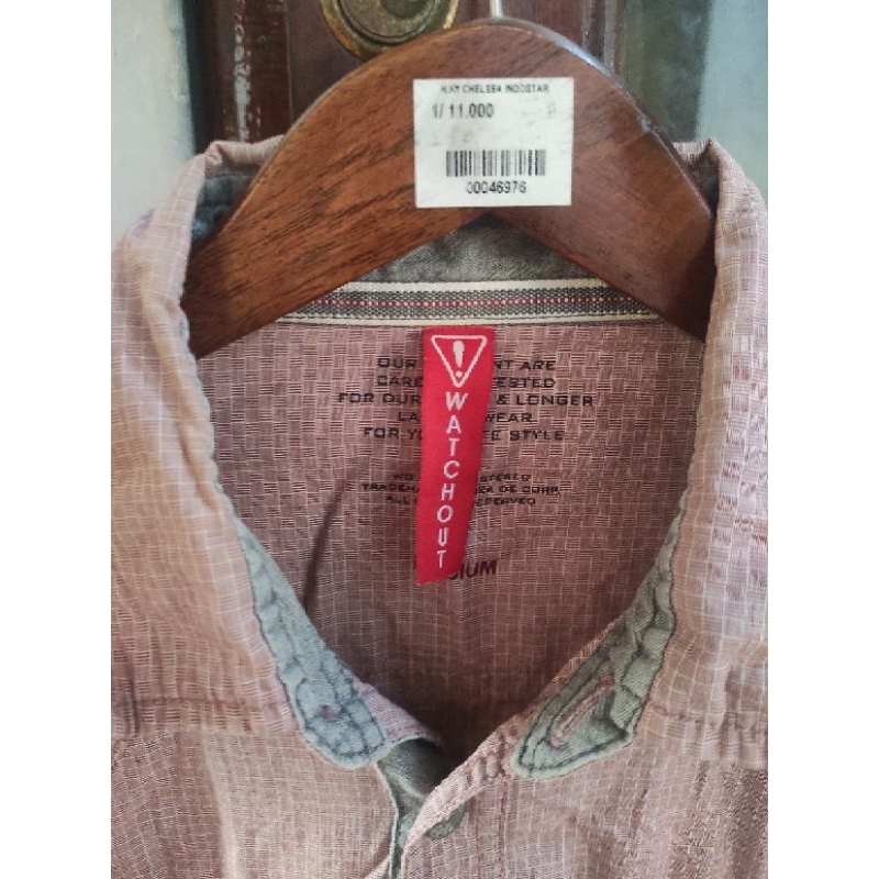 prelove pl kemeja hem merk wachout ori asli ukuran M second