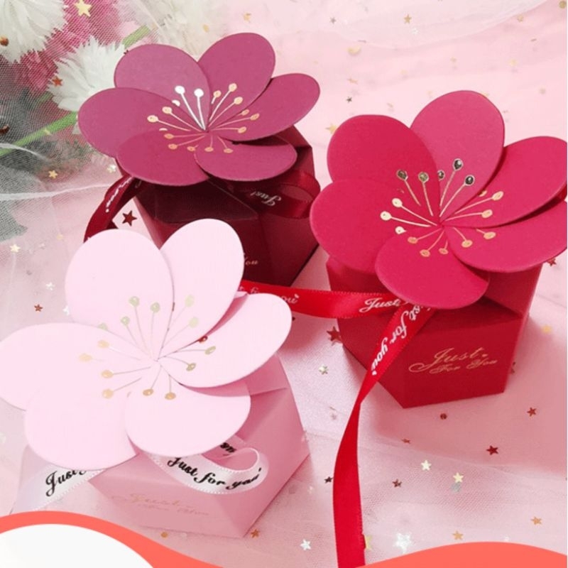 

T - BOX PETAL KOTAK WEDDING SOUVENIR ULANG TAHUN BIRTHDAY GIFT