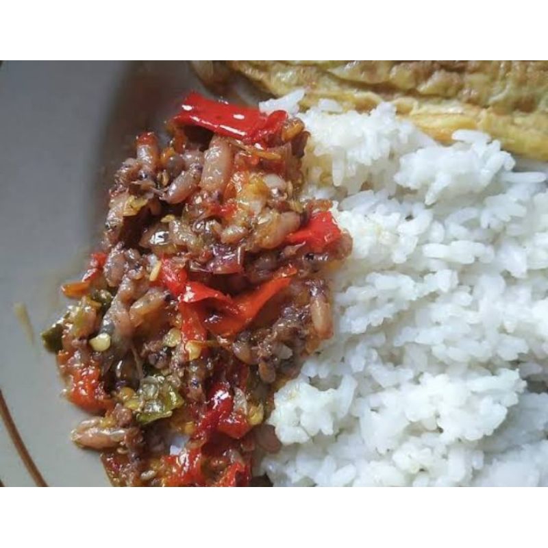 

sambal baby cumi,sangat lezat di temani nasi