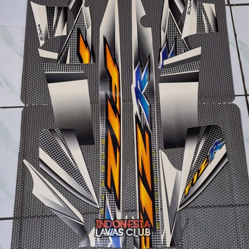 striping f1zr 2004 hitam putih detail original
