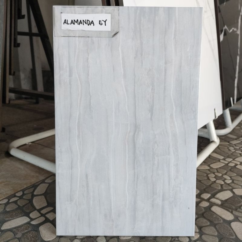 Keramik Dinding 25x40 Uno Alamanda GY Pare Kediri