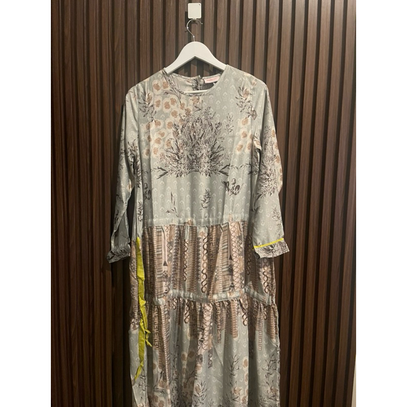 SADA DRESS RIA MIRANDA PRELOVE