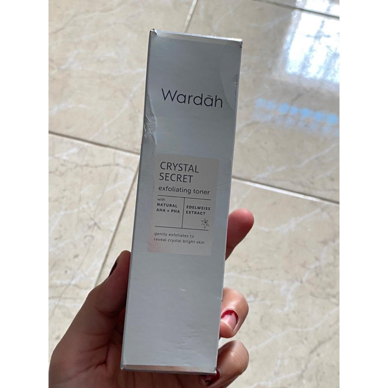 Wardah Exfoliating Toner