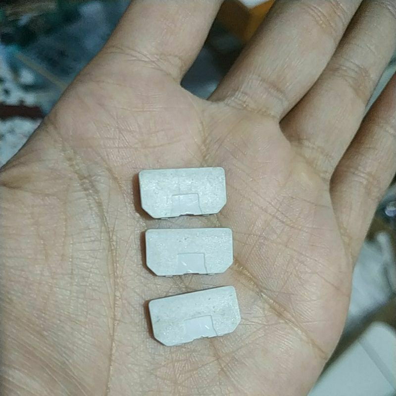 Atum penutup soket LCD BEKAS SAMSUNG J5 2015 j500