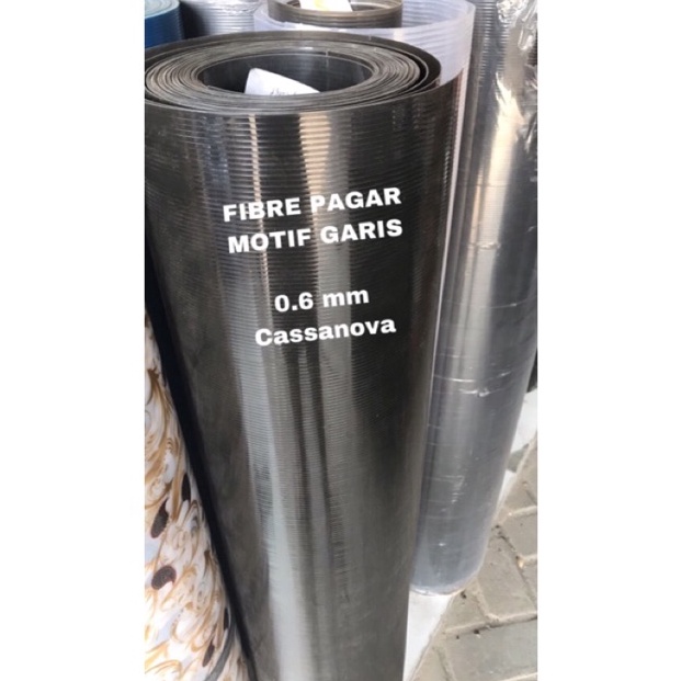 55 MALL PLASTIK PAGAR Hitam Putih Motif GARIS Tinggi 1 mtr Plastik Penutup Pagar Fibre pagar