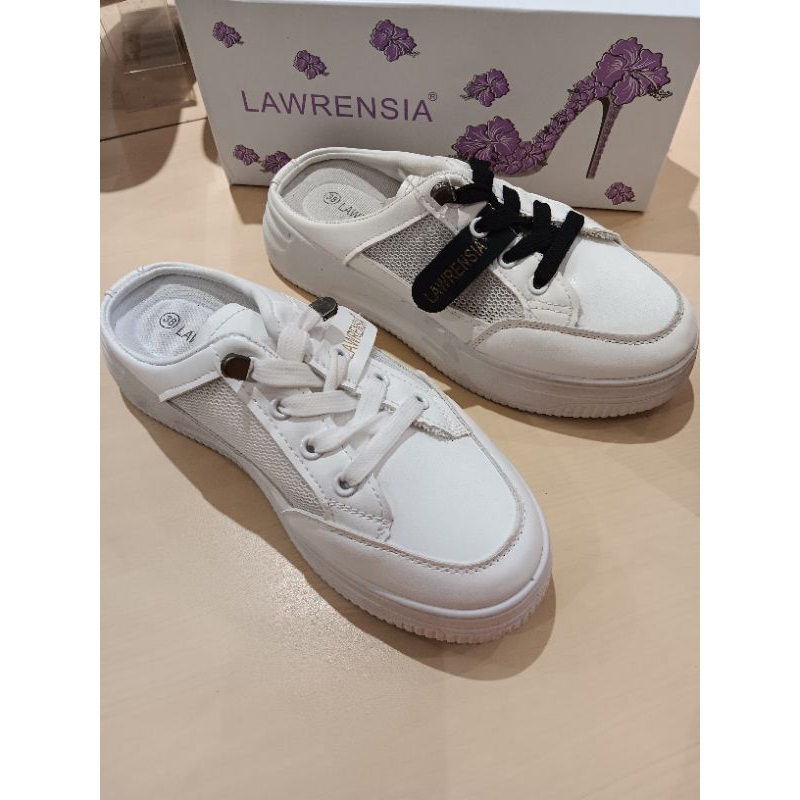 Lawrensia separu sneakers bustong wanita