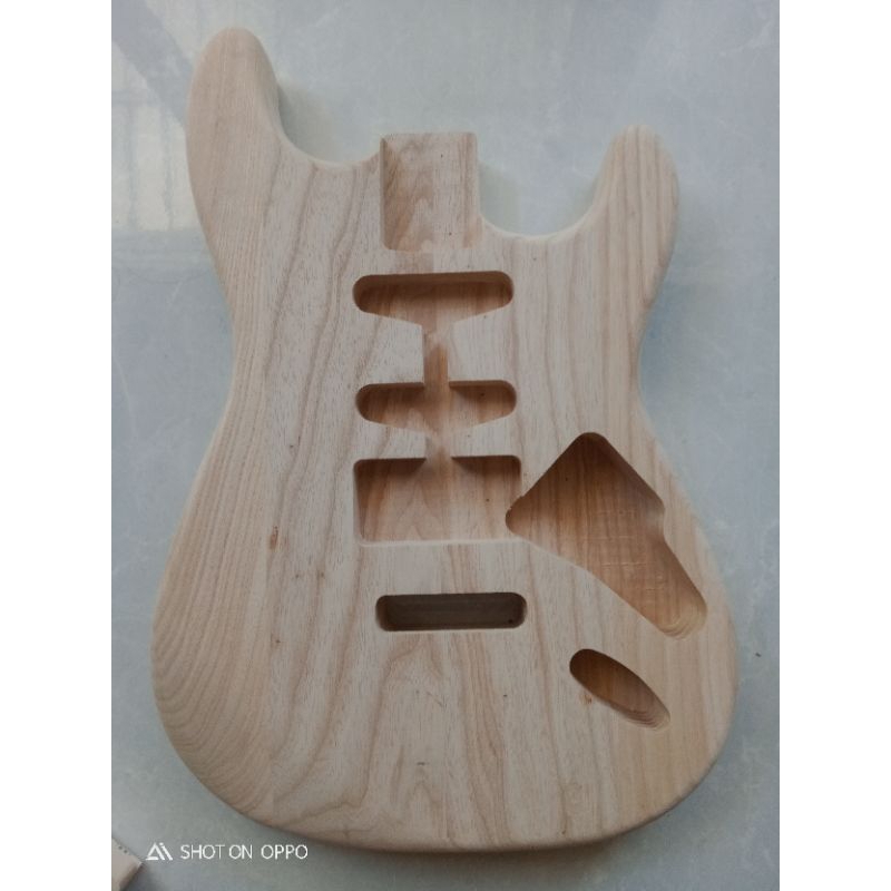 body gitar stratocaster ashwood unfinised cnc