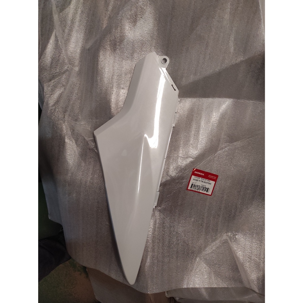 Cover Sambungan Body Kiri Supra X 125 Lama Original AHM