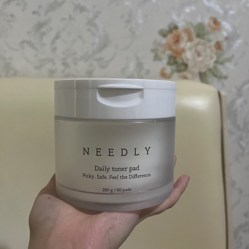 NEEDLY daily exfoliating toner pads (preloved)