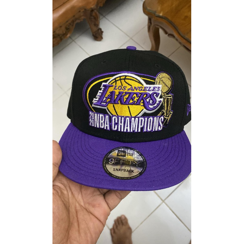 topi new era lakers champion