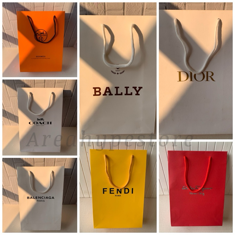 

Paperbag branded / Tambahan shopping bag