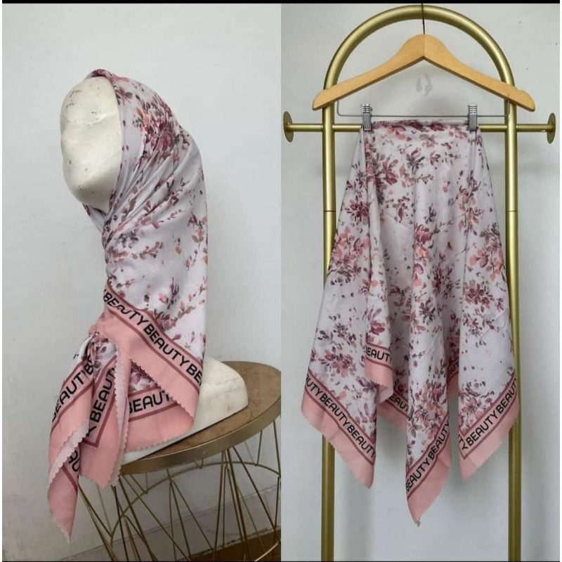 Hijab Voal Motif Segi Empat pink