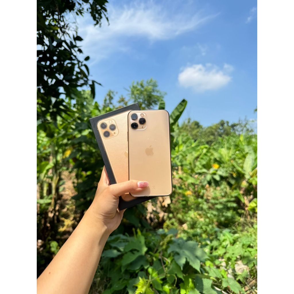 Iphone 11 PRO 11PRO 64GB Inter All Operator GOLD Like New Mulus 0 Dent No Minus Lengkap Semuanya