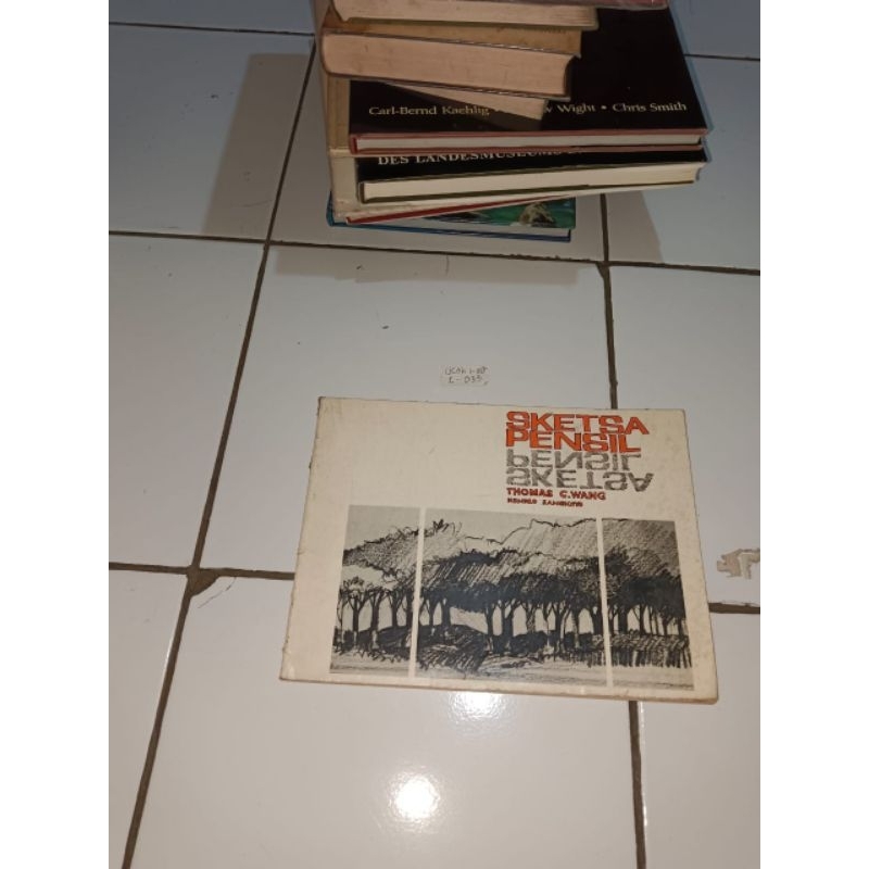 Buku Sketsa pensil Thomas C