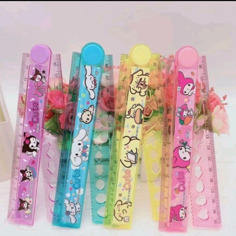 

Penggaris lipat SANRIO + karakter cewe cowo 30cm + bentuk (1 pcs) / penggaris lipat 30 cm sanrio + karakter cewe cowo (1 pcs) / Mistar lipat 30 cm karakter cewe cowo, sanrio / Garisan lipat 30 cm