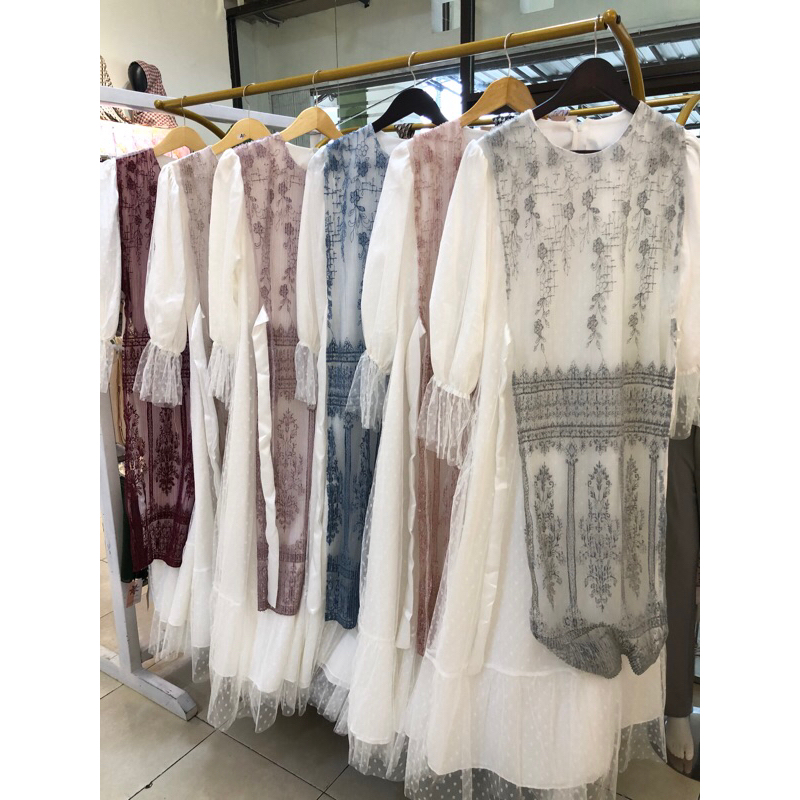 DRESS BRUKAT