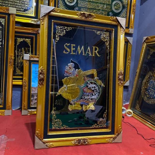 WAYANG SEMAR FIGURA KAYU