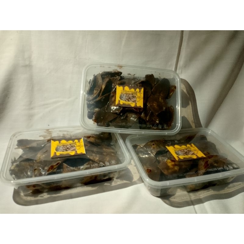

PAKET 3 BOX KERIPIK PISANG LUMER RASA COKLAT KEMASAN 500ML FULL LUMER