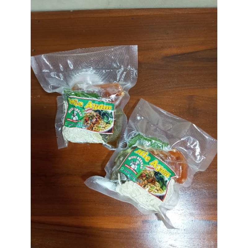 

Mie Ayam Frozen - 100% Halal